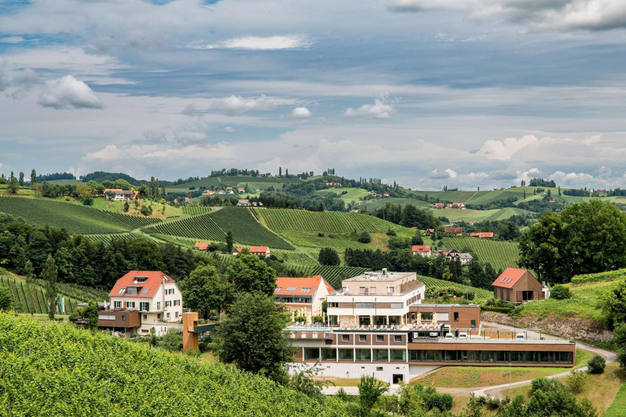 Готель Landgut Am Poessnitzberg Лойчах Екстер'єр фото